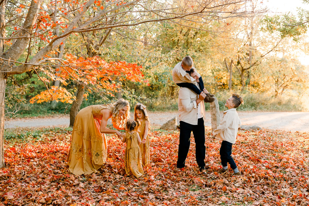 Massachusetts fall family pictures with Christina Runnals Photography