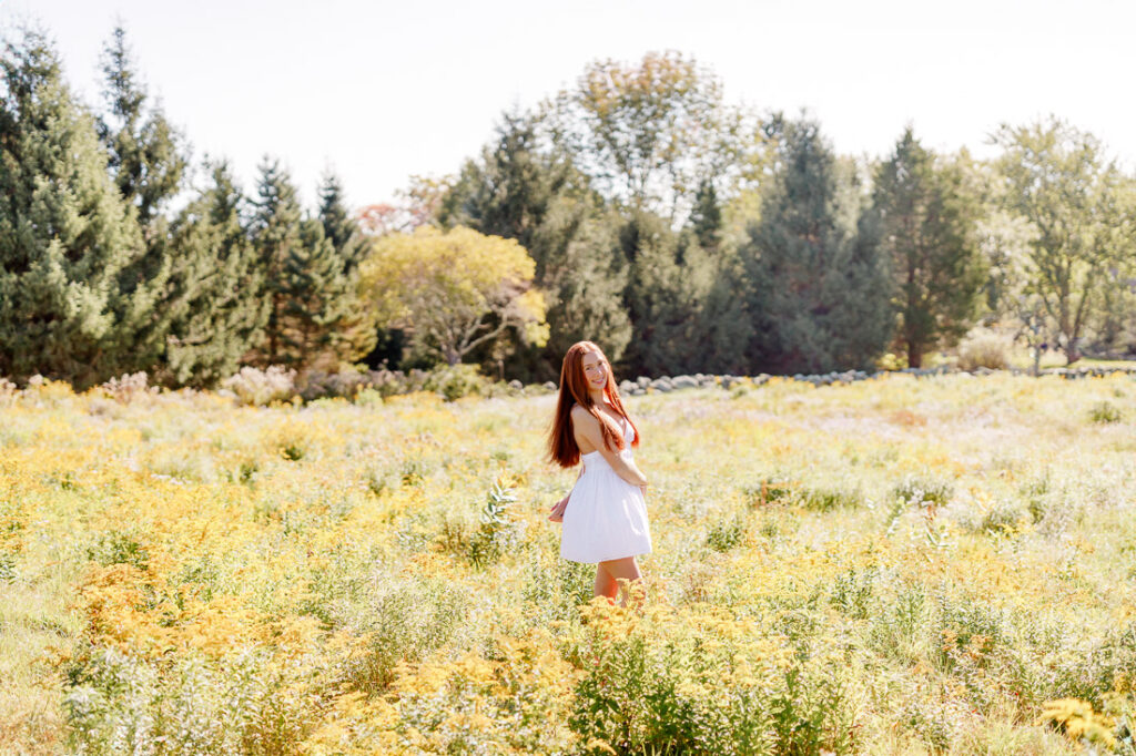 Mallory Dodd's Wellesley MA senior portraits by Christina Runnals Photography