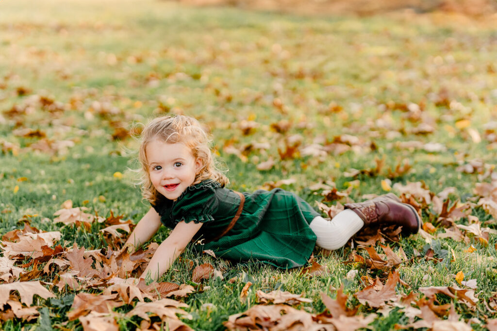 Photographer Scituate MA family photos | autumn family photos by Christina Runnals Photography